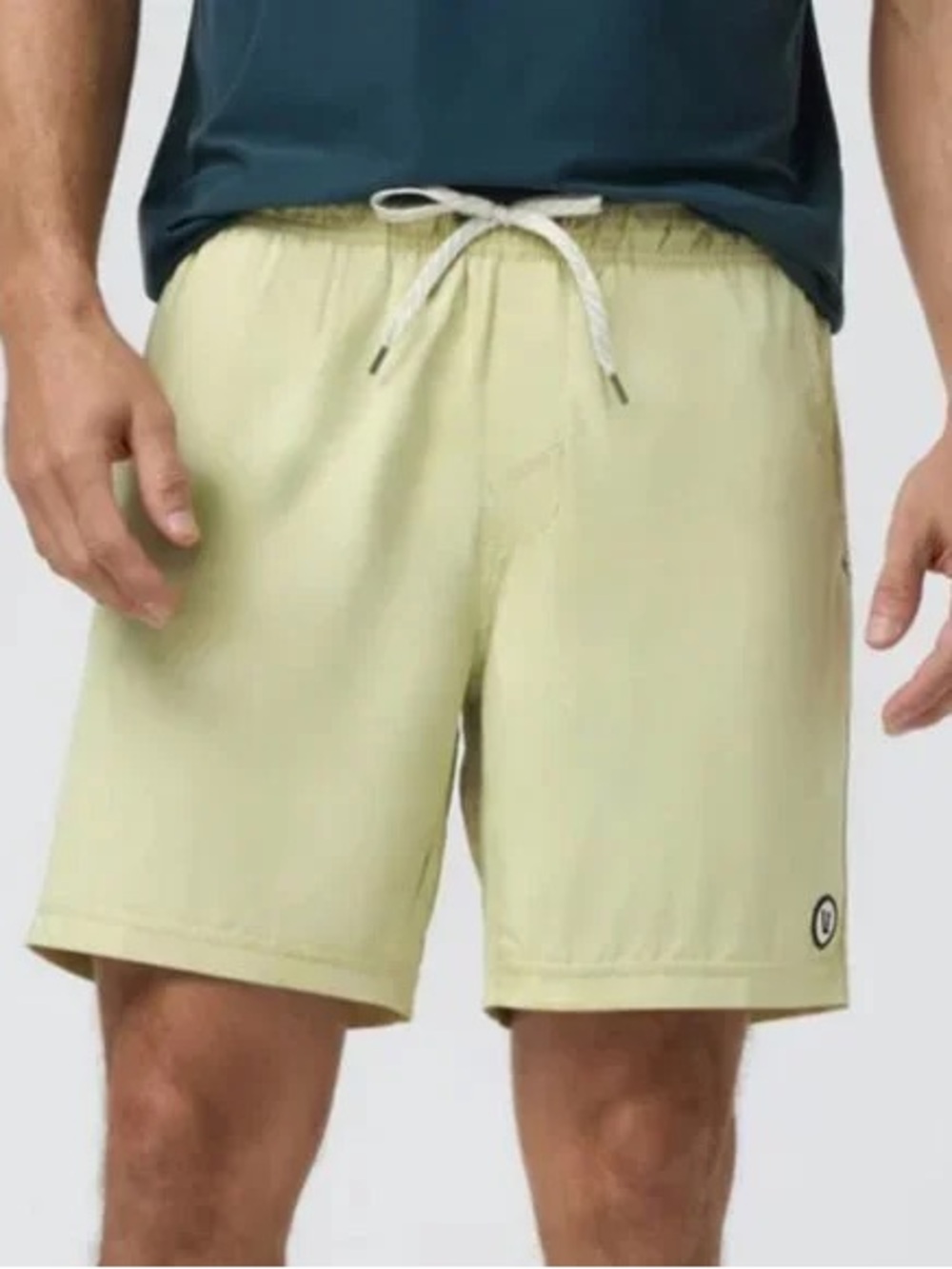 Vuori - Kore Short Lined 7" - Pale Citron